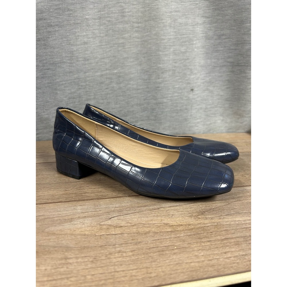 Wei Ming Xin Navy Blue Croc Embossed Square Toe Low Block Heel Pumps Size 40
